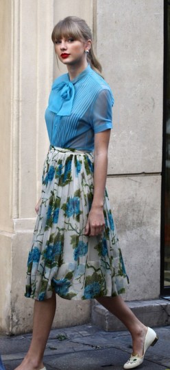 taylor-swift-begin-again-video-shoot-red-preview-clip-01